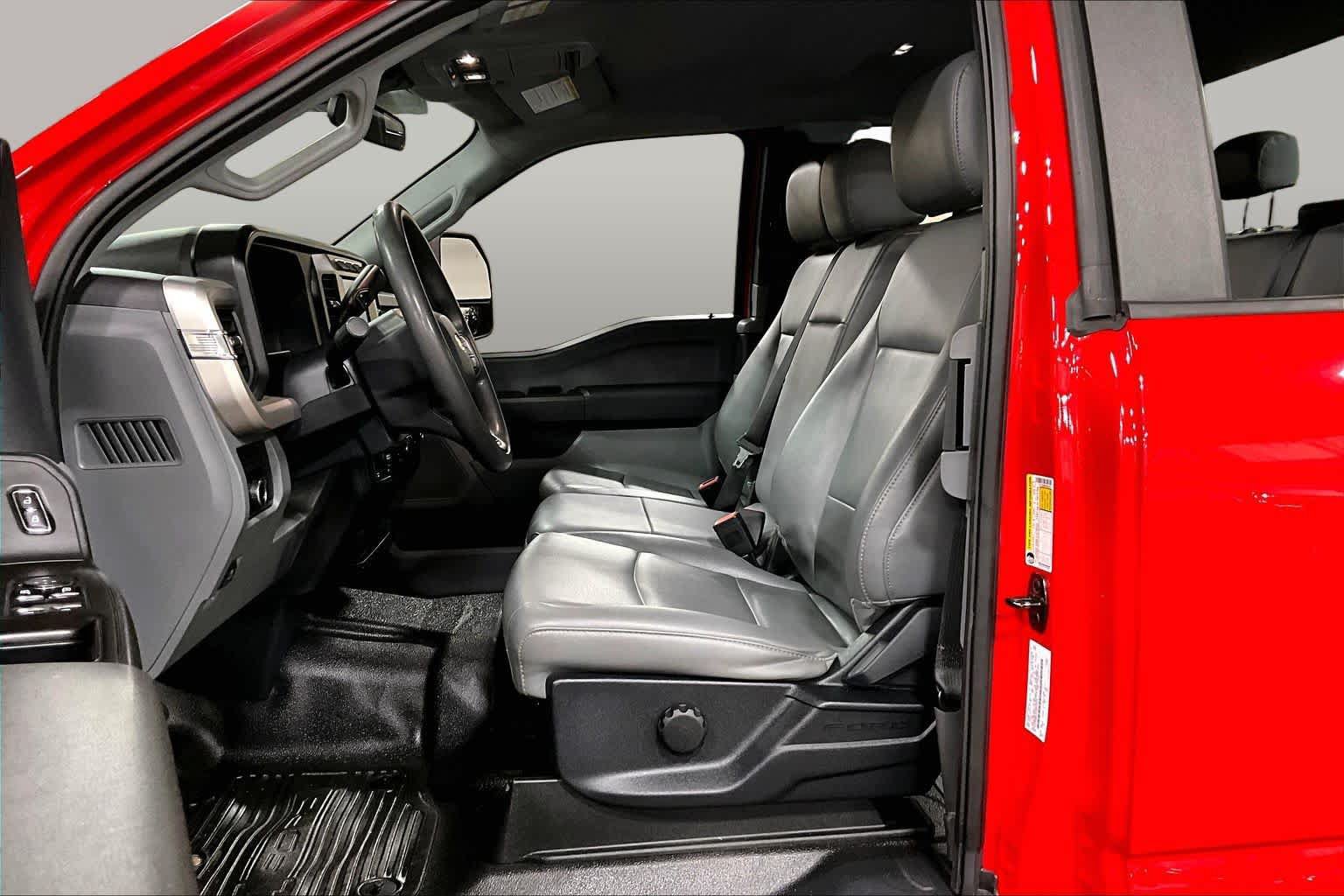 Used 2023 Ford F250 XL w/ Snow Plow Prep Package AWD/4WD image 8