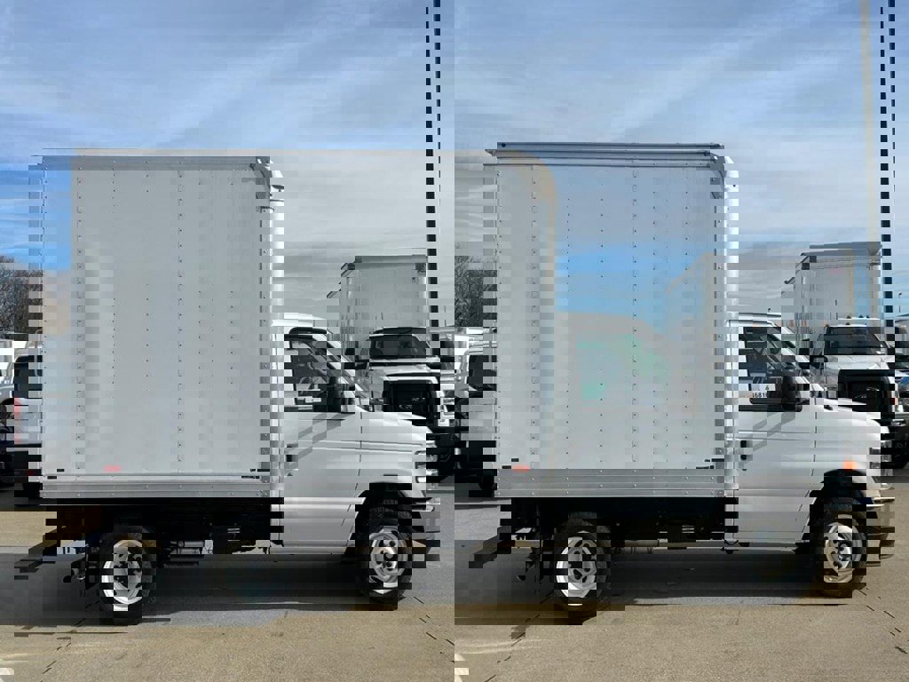 New 2024 Ford E-350 and Econoline 350 Super Duty w/ Power Windows & Locks Group image 4