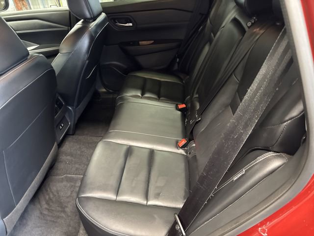 Used 2025 Nissan Rogue SL image 13