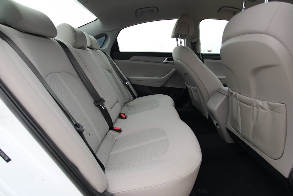 Used 2017 Hyundai Sonata SE image 9