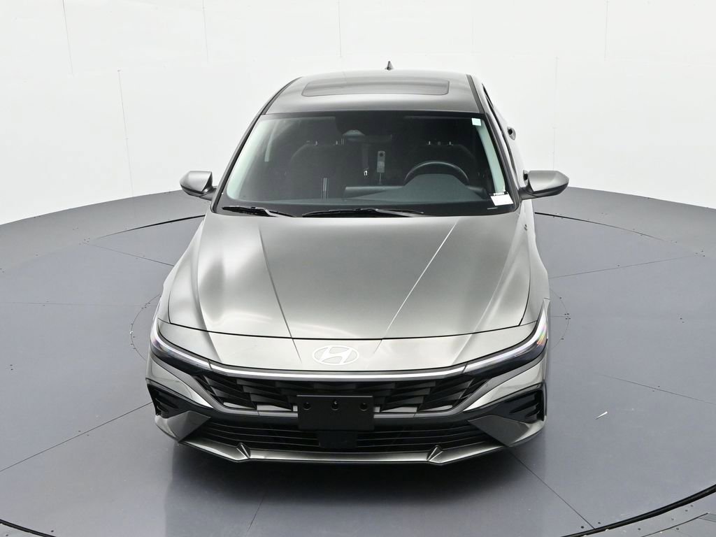 Used 2025 Hyundai Elantra SEL image 22