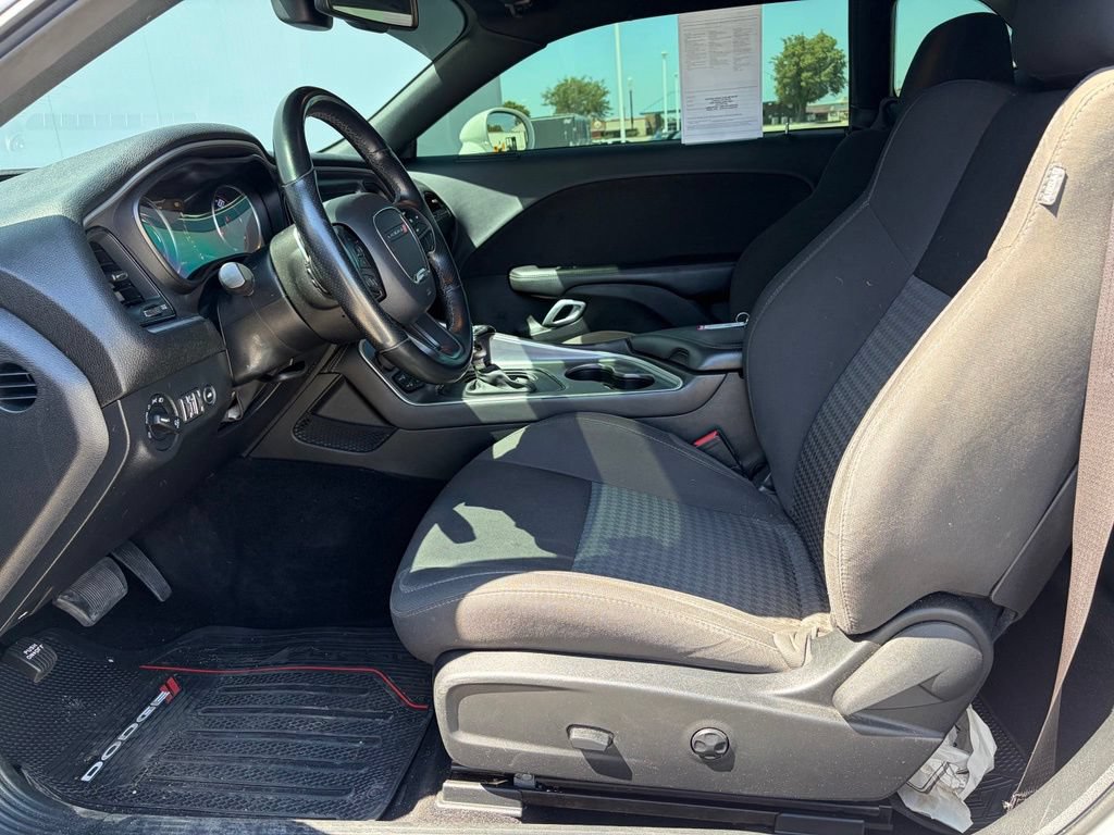 Used 2019 Dodge Challenger R/T RWD image 14