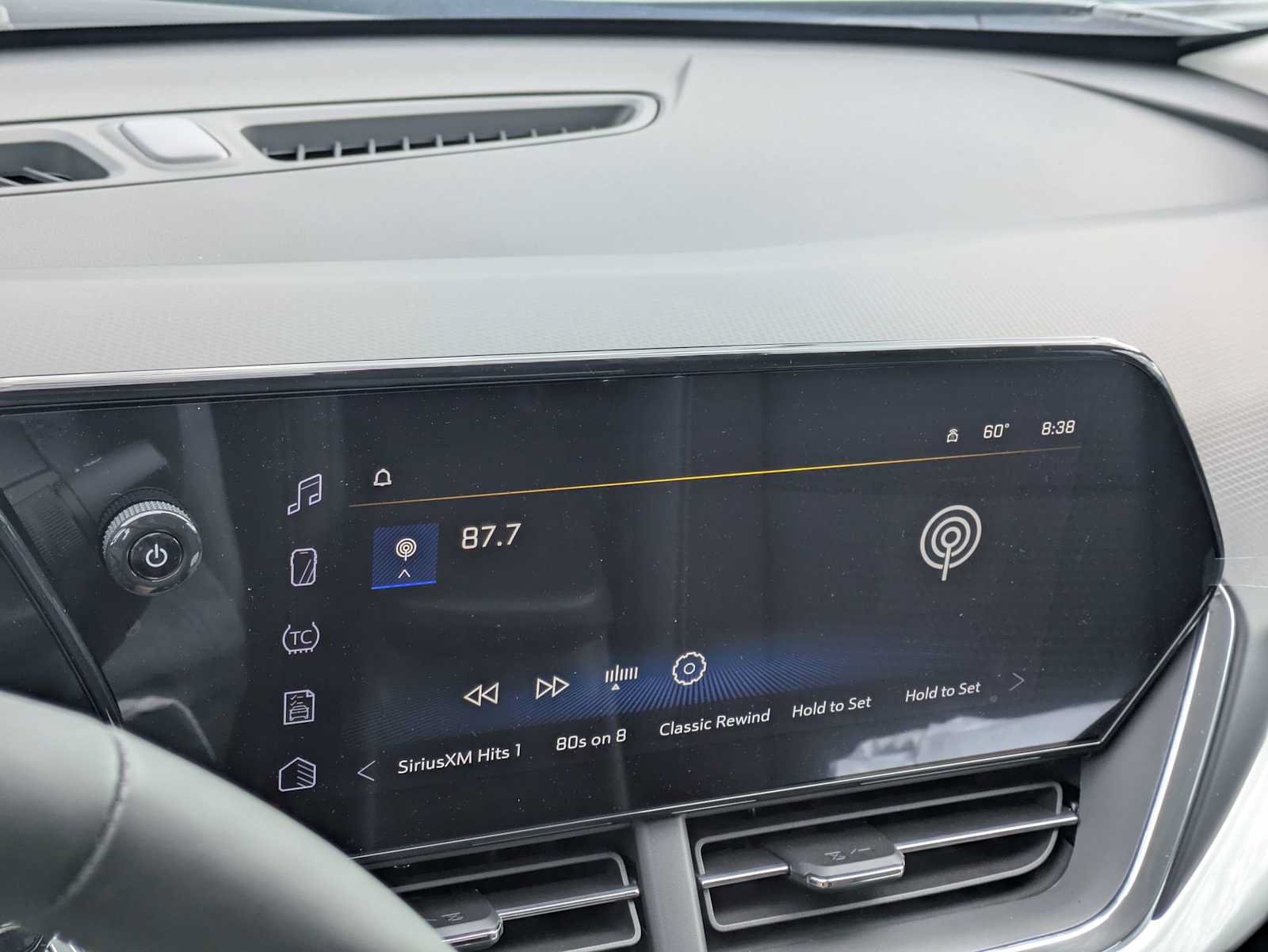New 2026 Chevrolet Trax LT w/ Driver Confidence Package FWD image 29