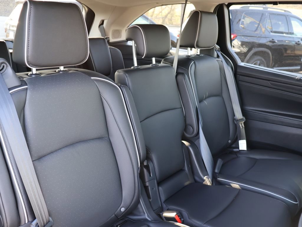 Certified 2026 Honda Odyssey Elite image 12