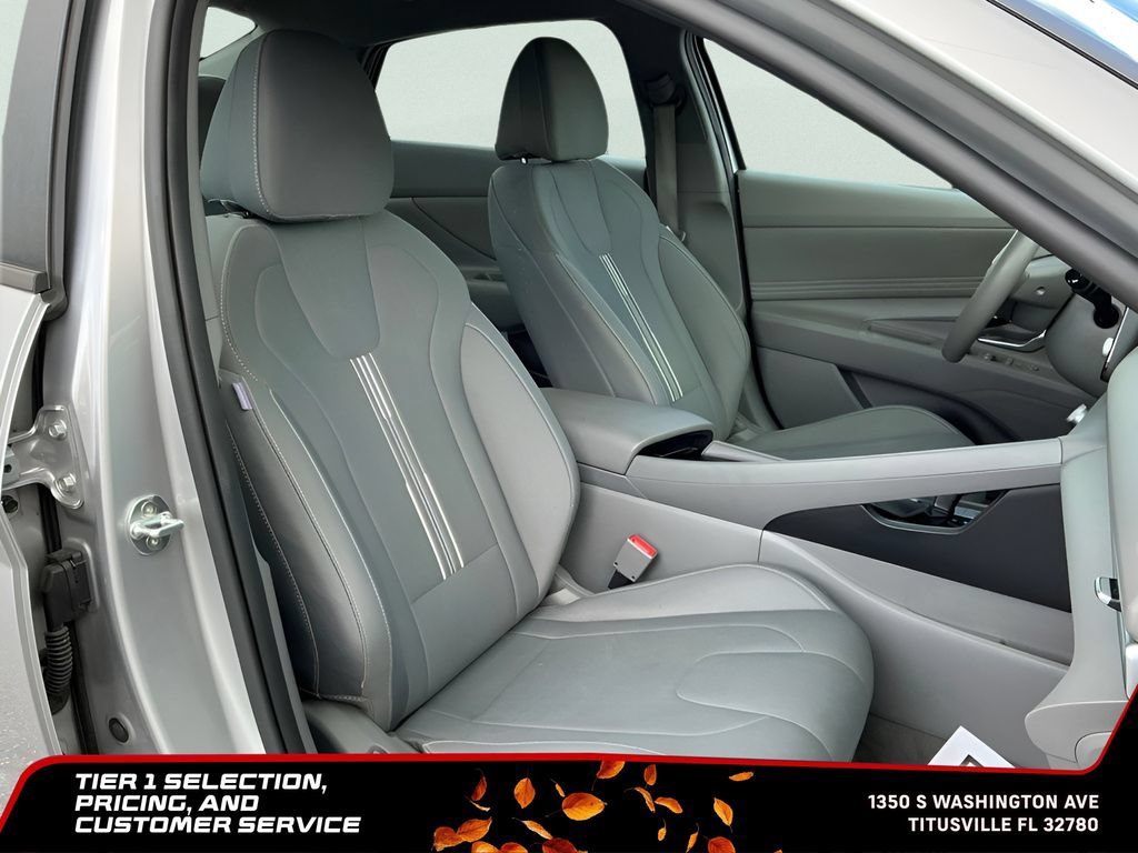 Used 2021 Hyundai Elantra SEL w/ Convenience Package FWD image 15