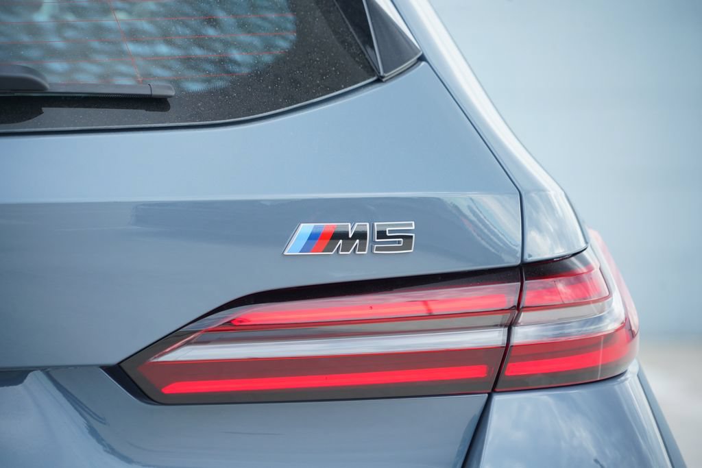 New 2027 BMW M5 Touring AWD/4WD image 9