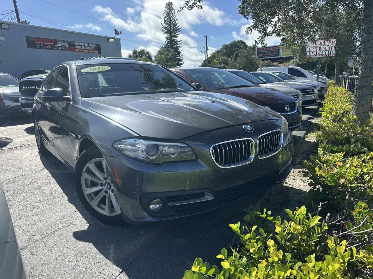 Used 2015 BMW 528i xDrive Sedan image 1