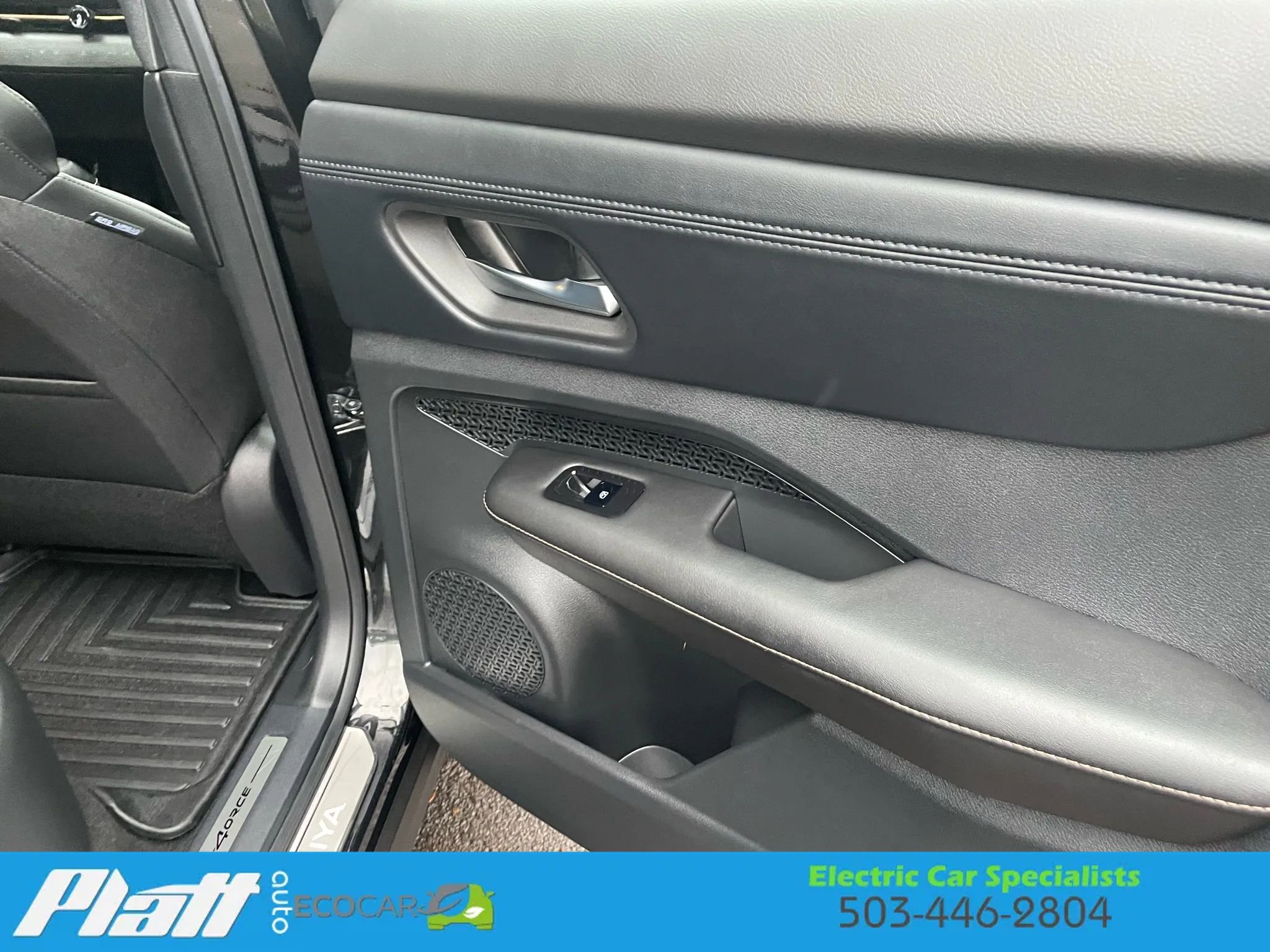 Used 2023 Nissan Ariya AWD image 37