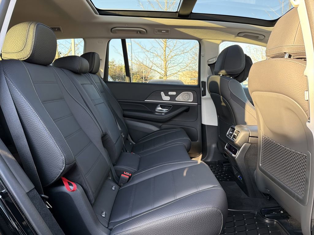 New 2026 Mercedes-Benz GLS 450 4MATIC image 19