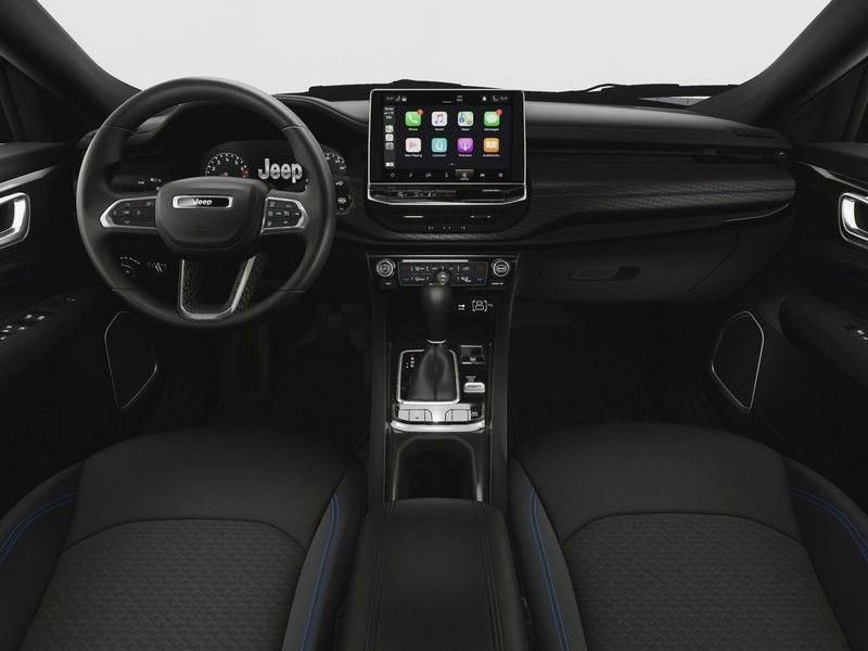 Certified 2025 Jeep Compass Latitude w/ Convenience Group image 16