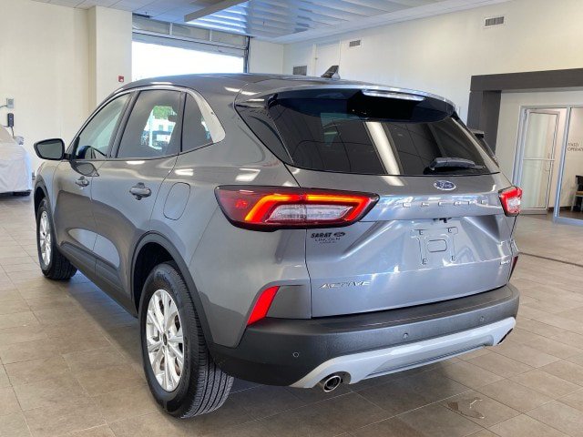 Used 2024 Ford Escape Active w/ Tech Pack #1 AWD/4WD image 5