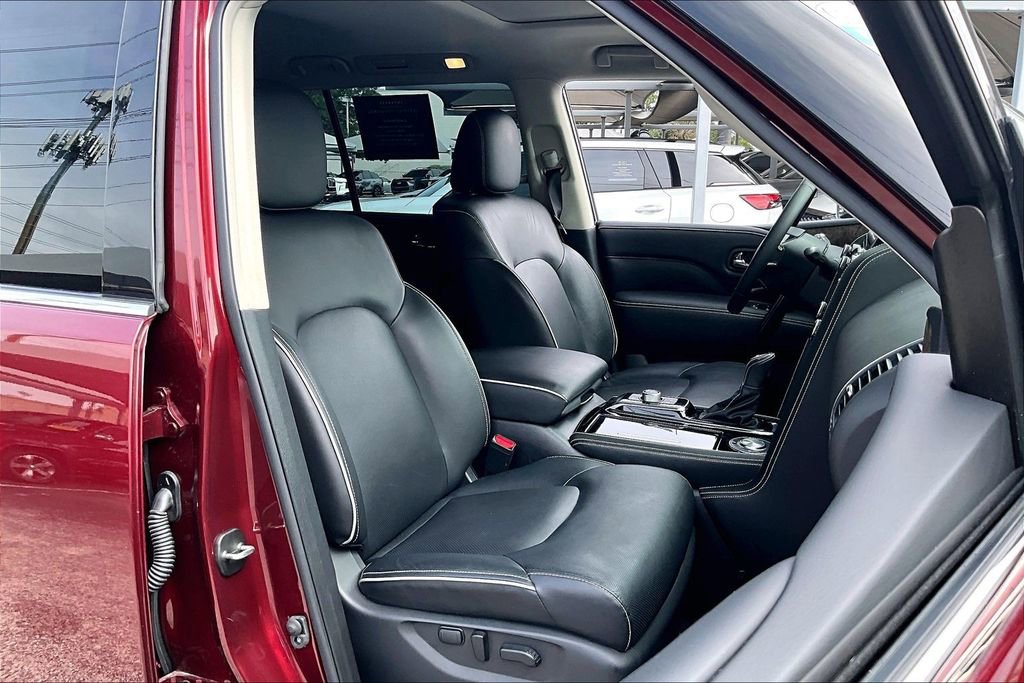 Used 2023 INFINITI QX80 Premium Select w/ All-Season Package RWD image 10