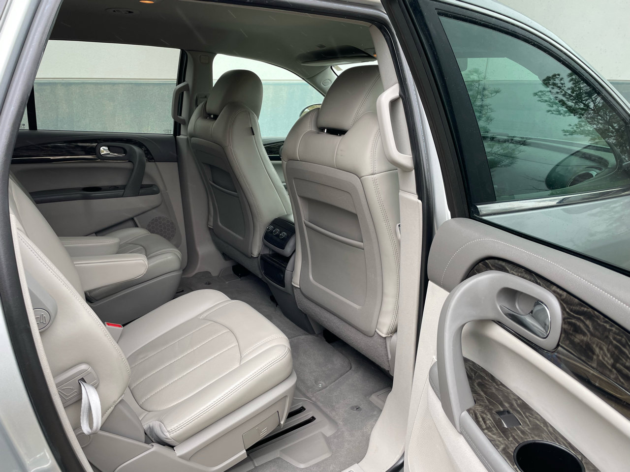 Used 2013 Buick Enclave Leather image 17