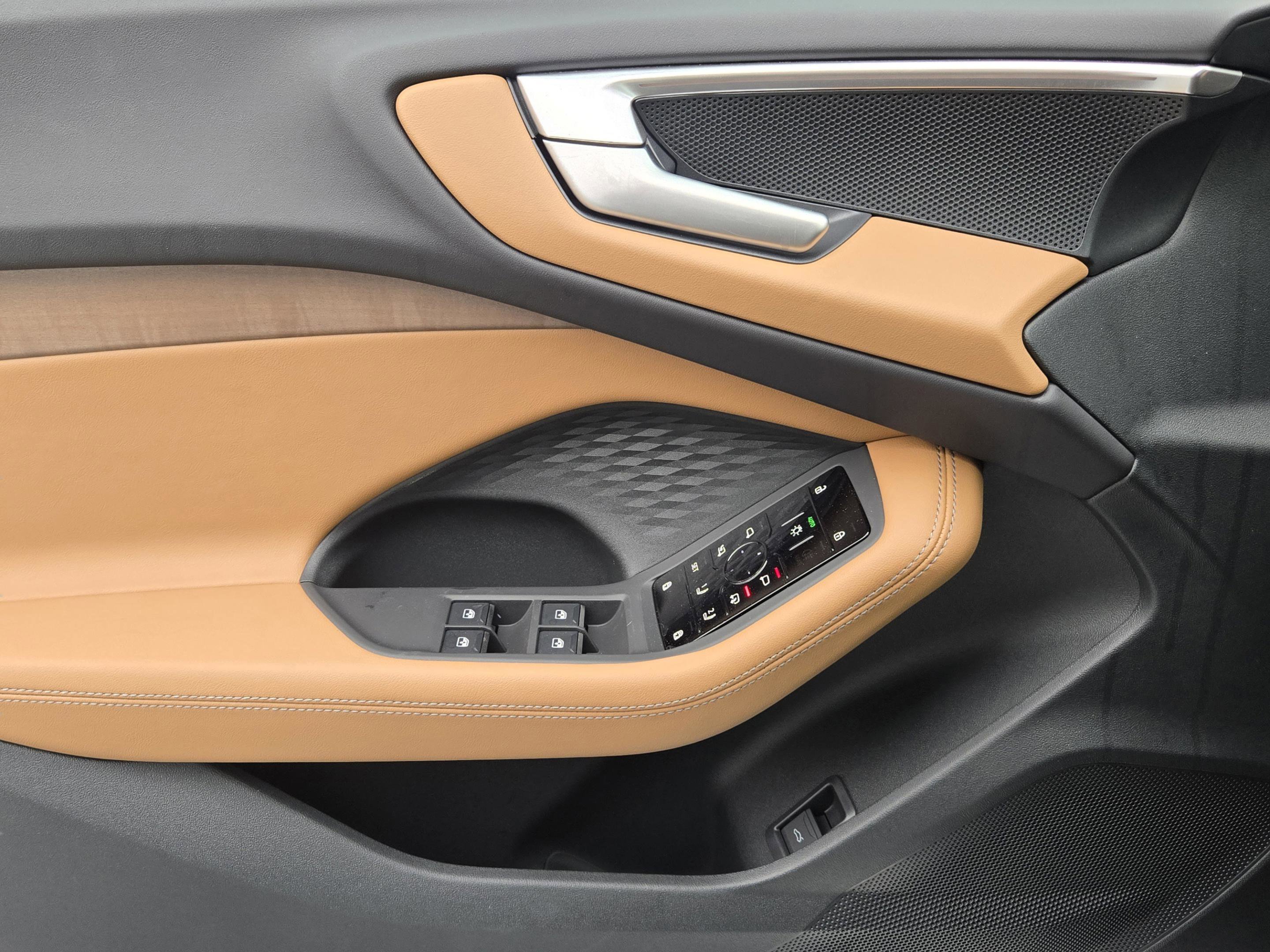 Used 2025 Audi A5 2.0T Premium image 28