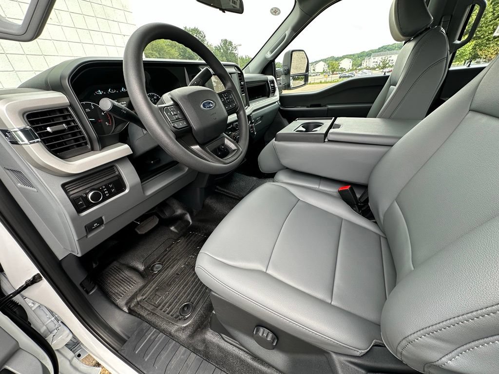 New 2026 Ford F250 XL AWD/4WD image 16