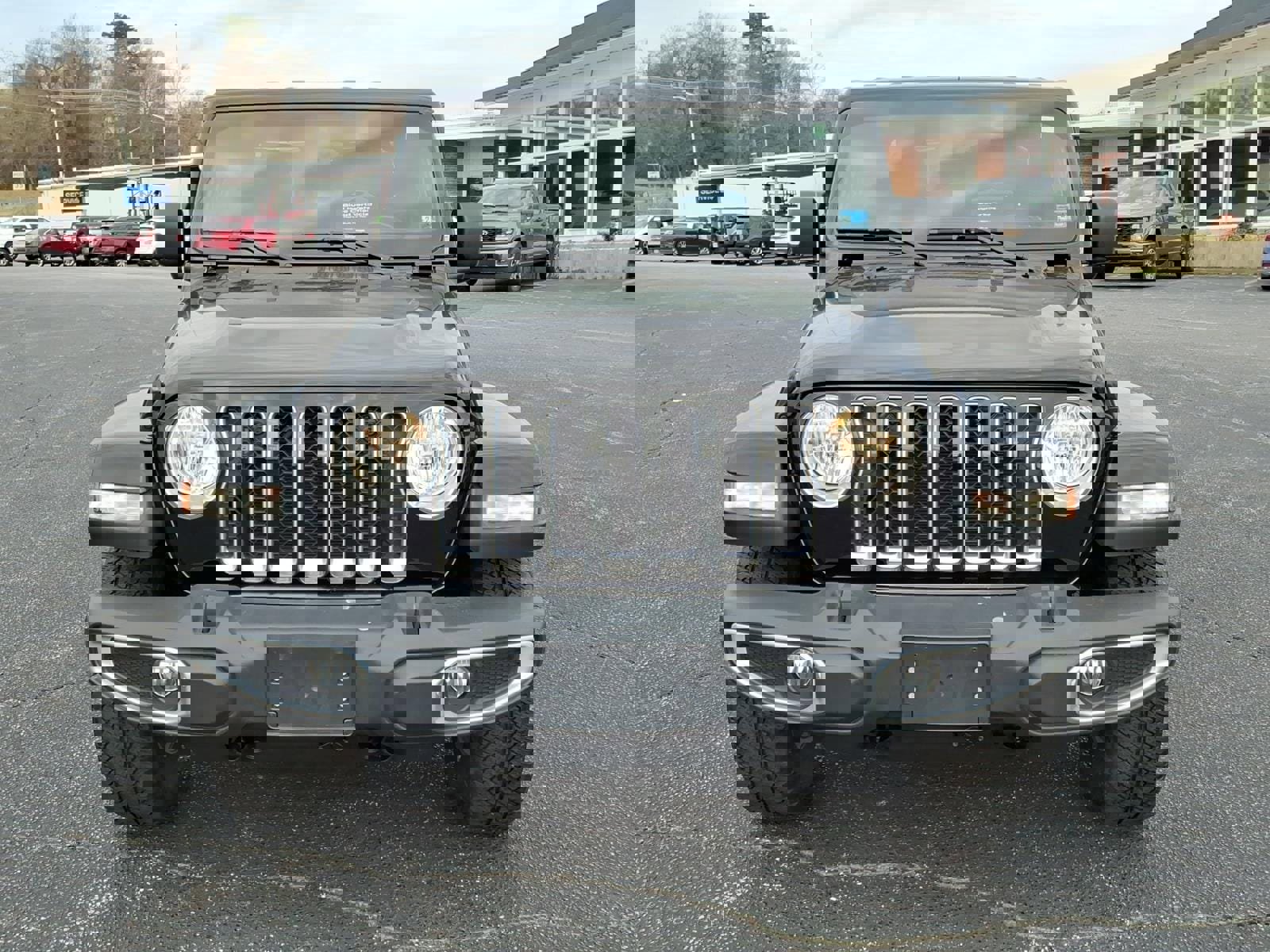 Used 2021 Jeep Gladiator Overland w/ Popular Equipment Package image 3