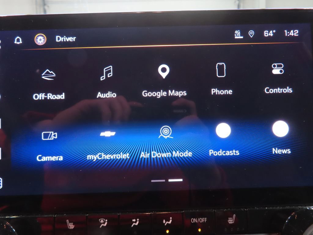 Used 2024 Chevrolet Colorado ZR2 w/ Safety Package image 14