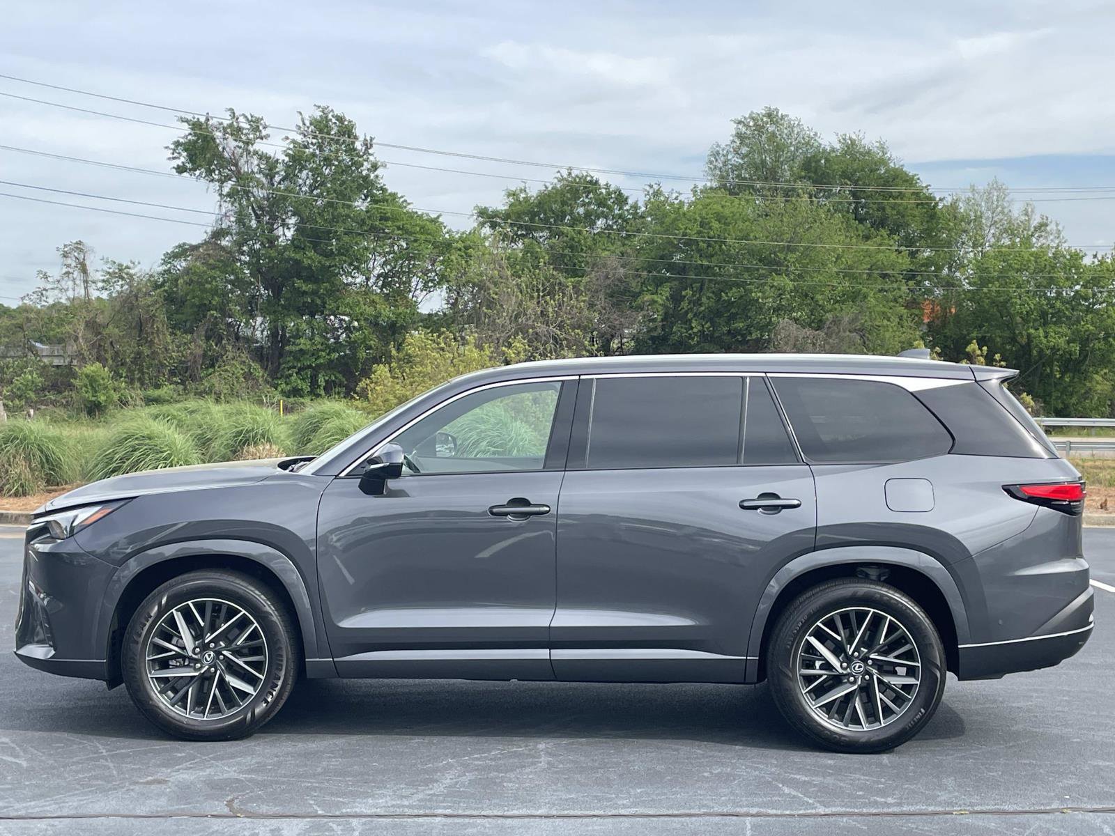 Used 2025 Lexus TX 350 AWD w/ Technology Package image 4