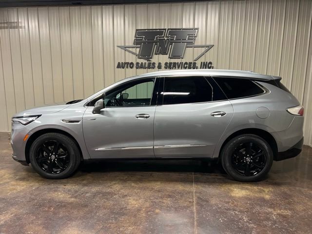 Used 2023 Buick Enclave Essence w/ Experience Buick Package image 3