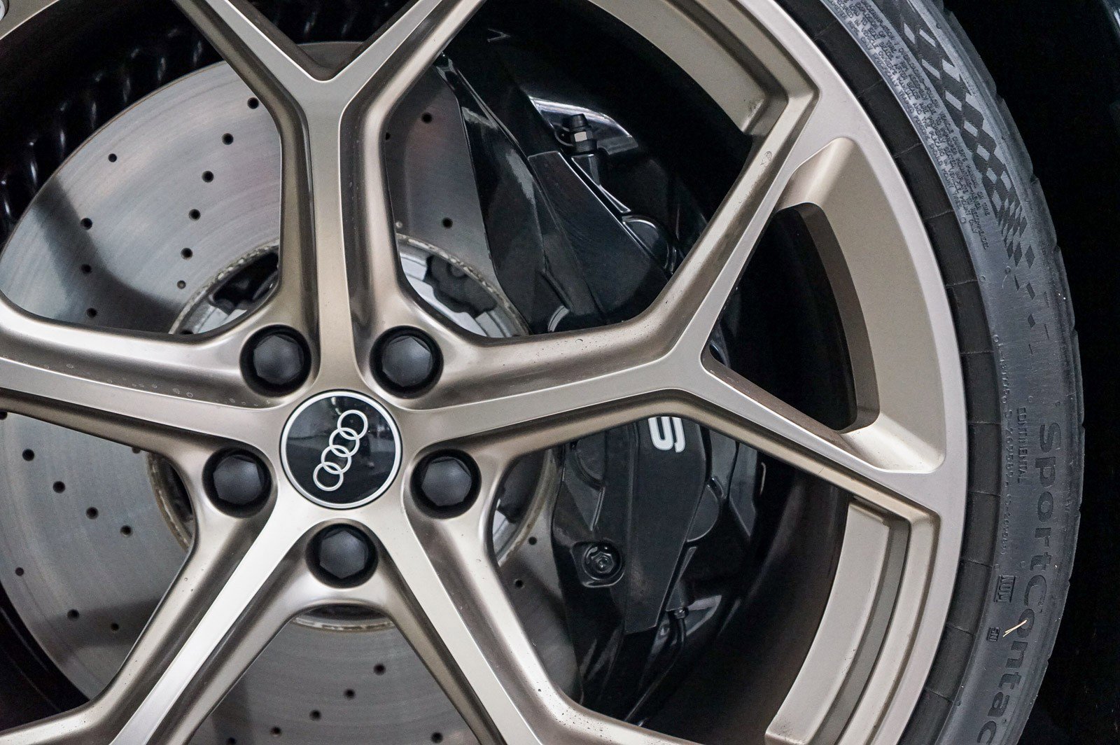 Used 2024 Audi RS 6 performance image 21