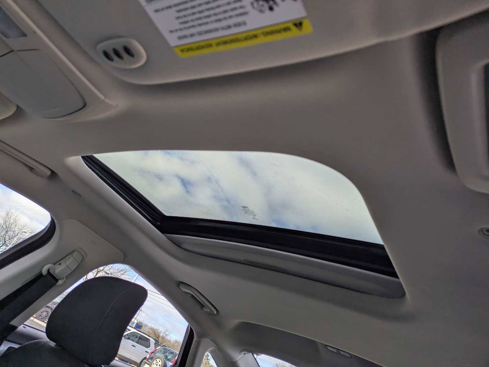 Used 2018 Ford Fusion SE image 18