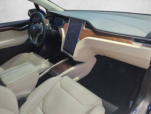 Used 2018 Tesla Model X 75D AWD/4WD image 27