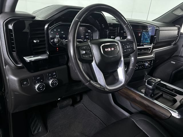 Used 2023 GMC Sierra 1500 SLT AWD/4WD image 10