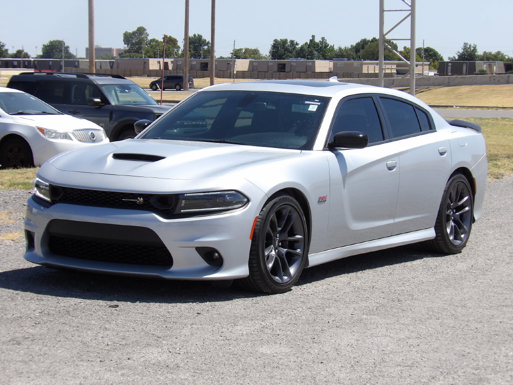 Used 2023 Dodge Charger Scat Pack w/ Plus Group RWD image 3