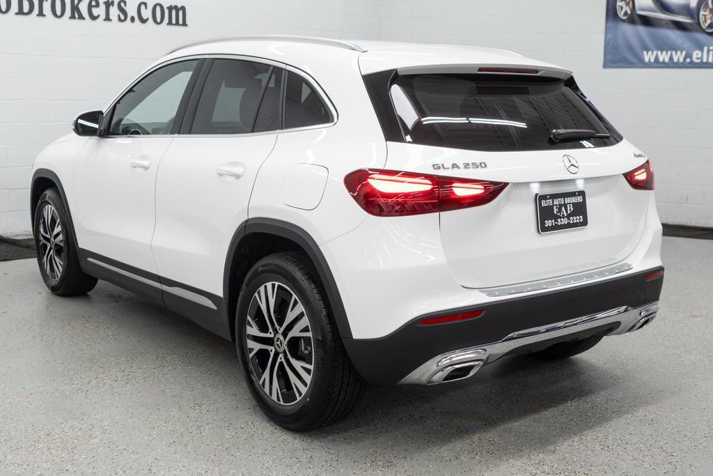 Used 2025 Mercedes-Benz GLA 250 4MATIC image 6