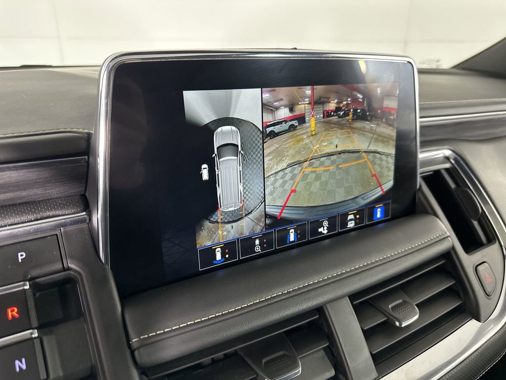 Used 2023 GMC Yukon SLT w/ SLT Premium Package image 18