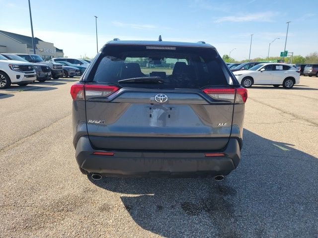 Used 2024 Toyota RAV4 XLE FWD image 22
