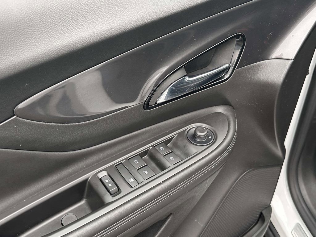 Certified 2022 Buick Encore Preferred w/ Safety Package image 18