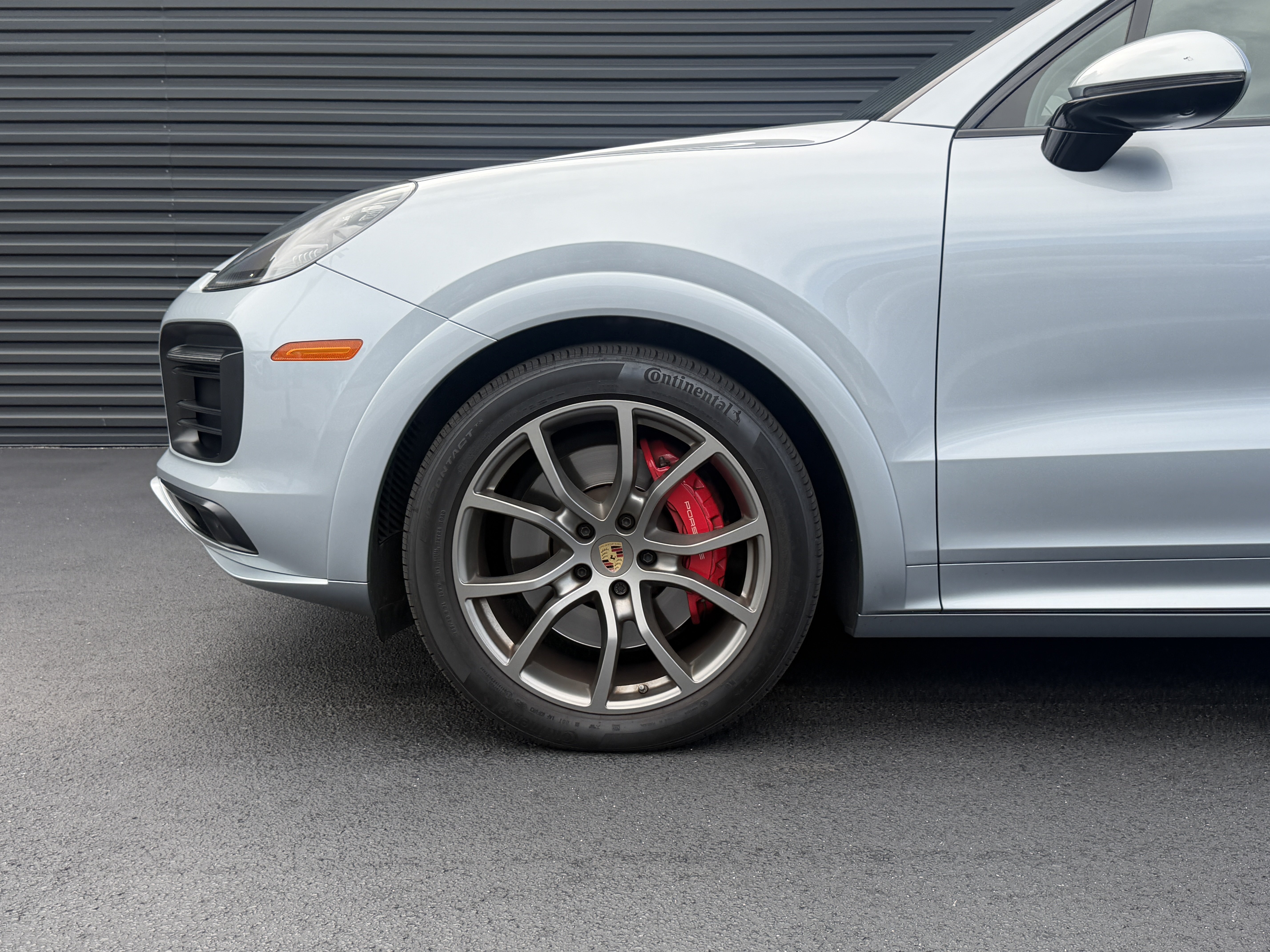 Certified 2023 Porsche Cayenne GTS AWD/4WD image 12