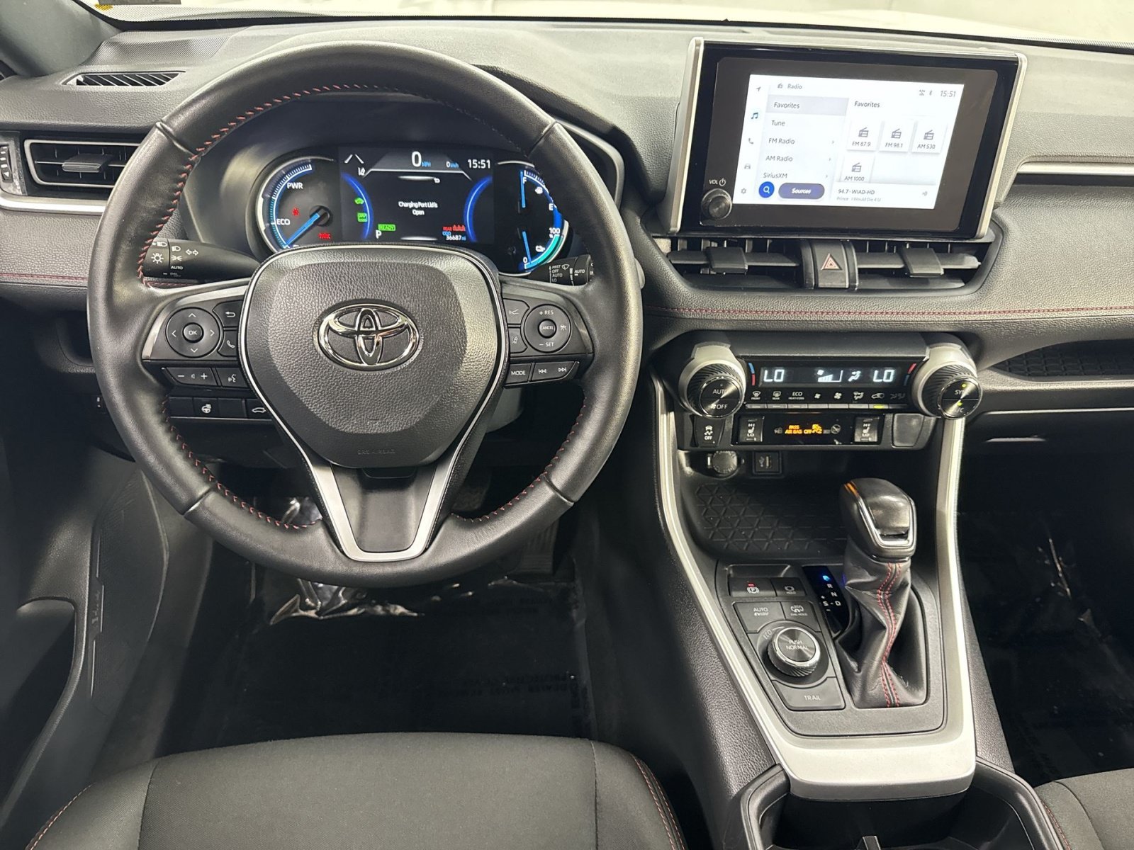 Used 2025 Toyota RAV4 SE w/ Weather & Moonroof Package AWD/4WD image 35