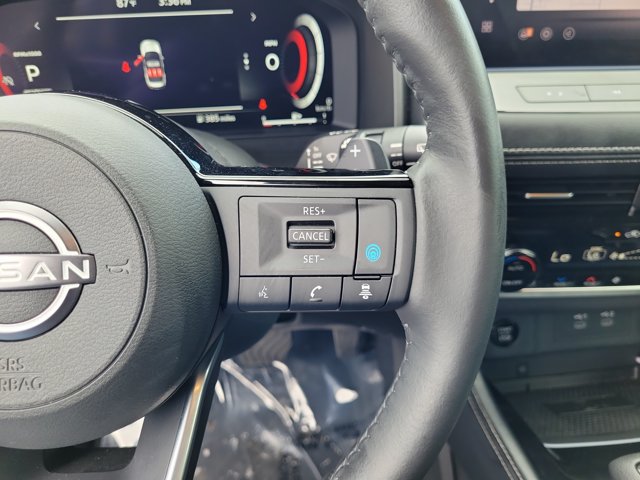 Used 2024 Nissan Rogue Platinum w/ Platinum Premium Package FWD image 24