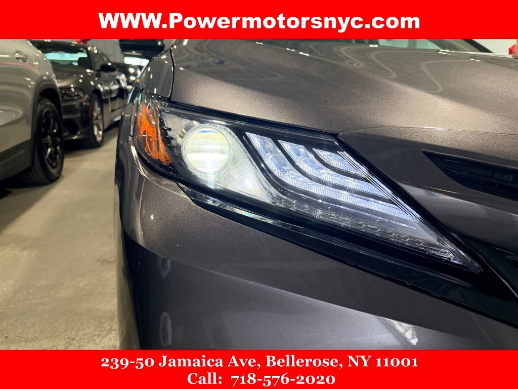 Used 2022 Toyota Camry XSE w/ Cold Weather Package FWD image 6