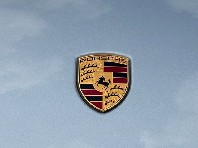 Certified 2026 Porsche Macan image 28