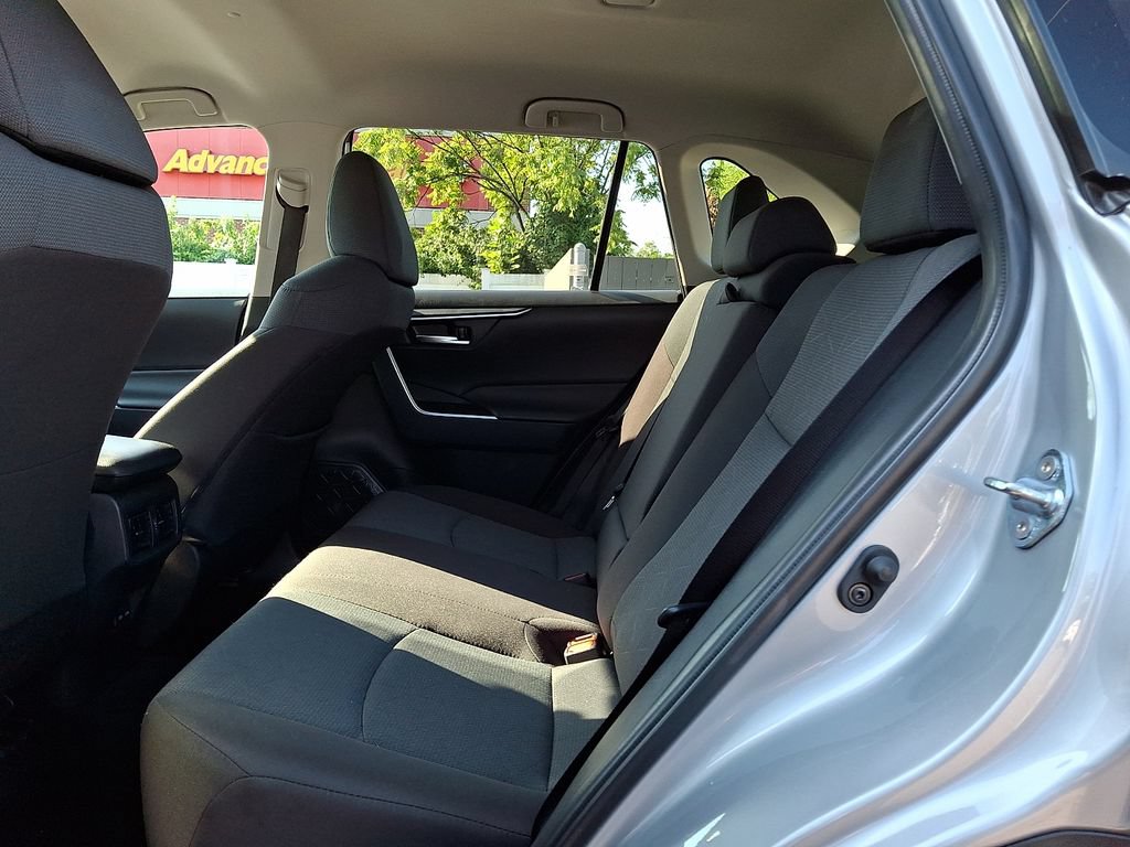 Certified 2025 Toyota RAV4 XLE AWD/4WD image 10