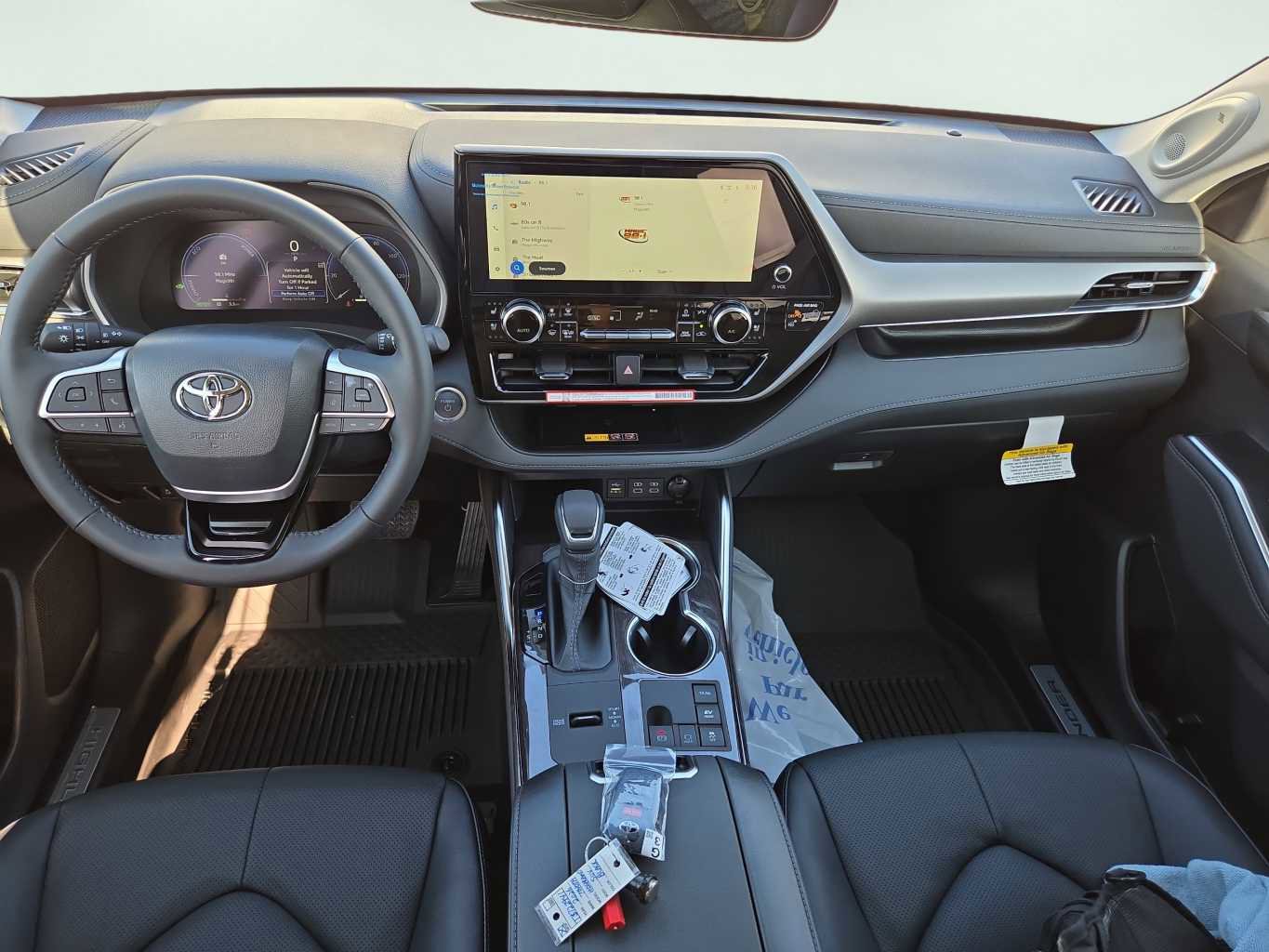 New 2026 Toyota Highlander Limited AWD/4WD image 19