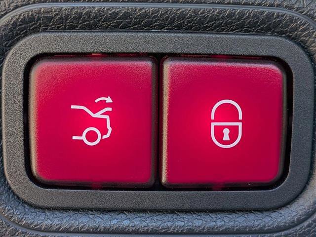 Used 2022 Mercedes-Benz E 450 4MATIC Sedan image 17