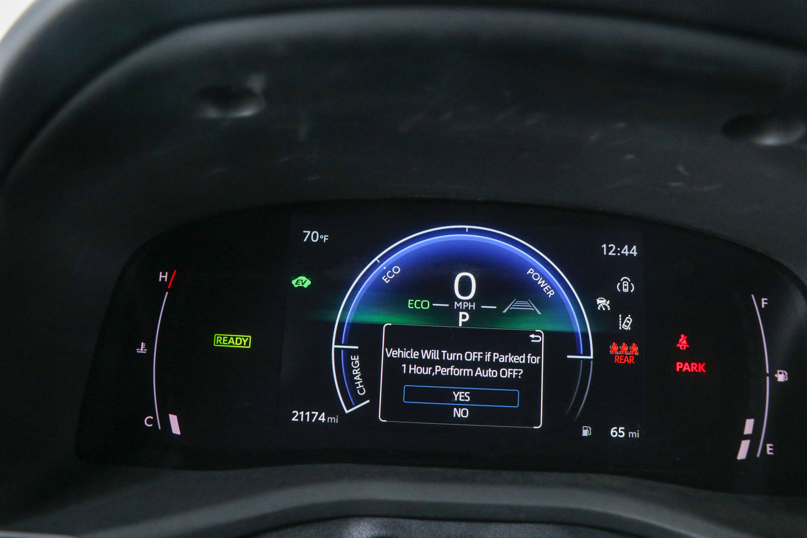 Used 2025 Toyota Camry SE FWD image 15
