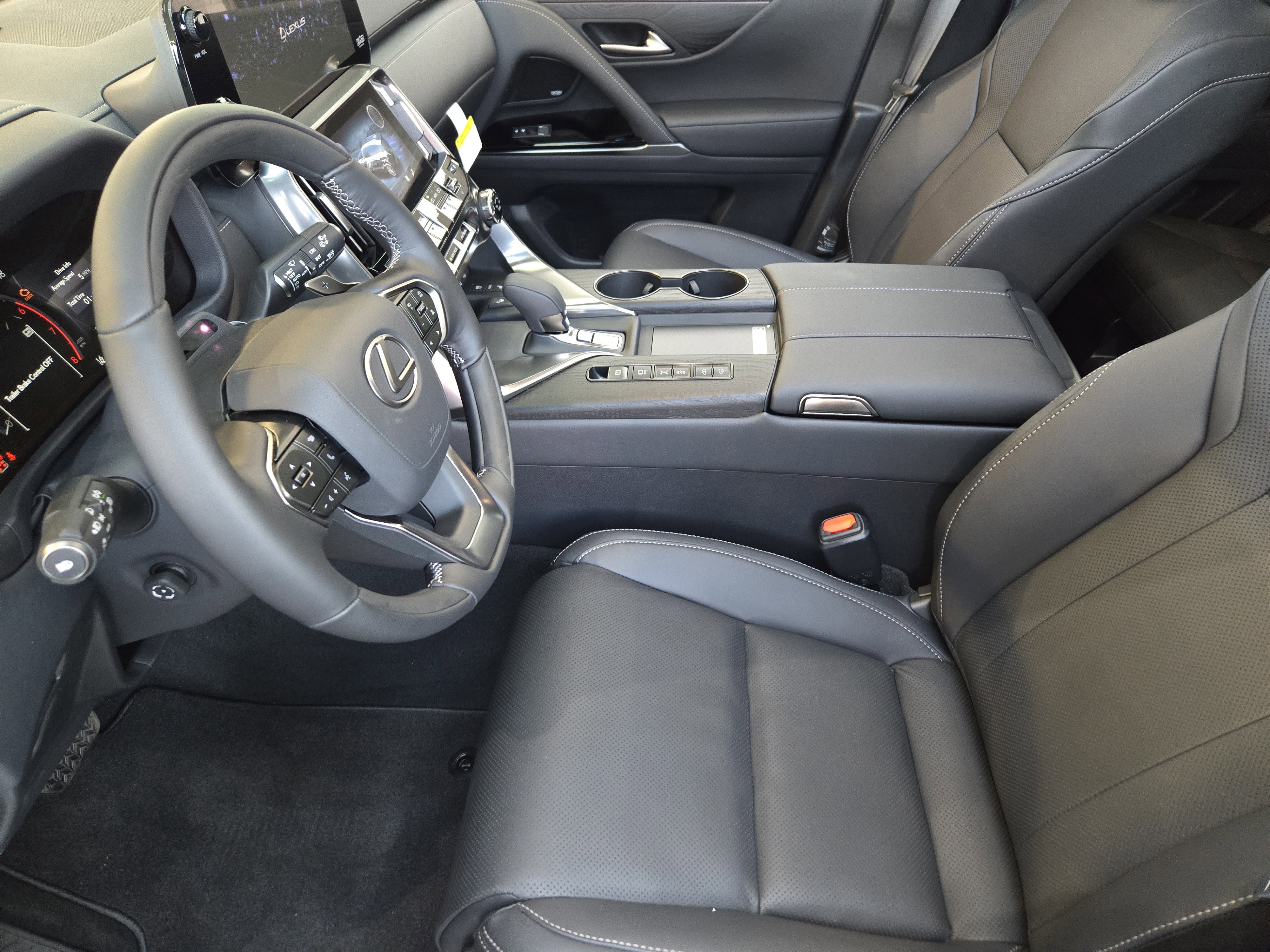 New 2026 Lexus LX 700h Luxury w/ Appearance Package AWD/4WD image 9