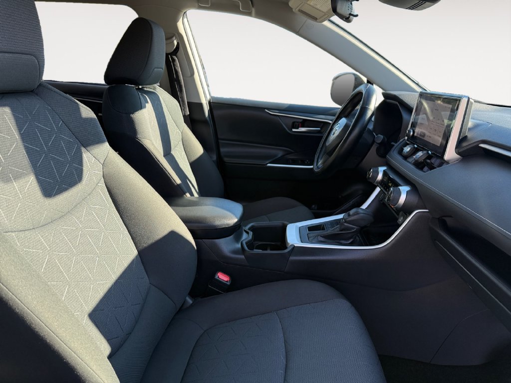 Certified 2025 Toyota RAV4 XLE AWD/4WD image 15
