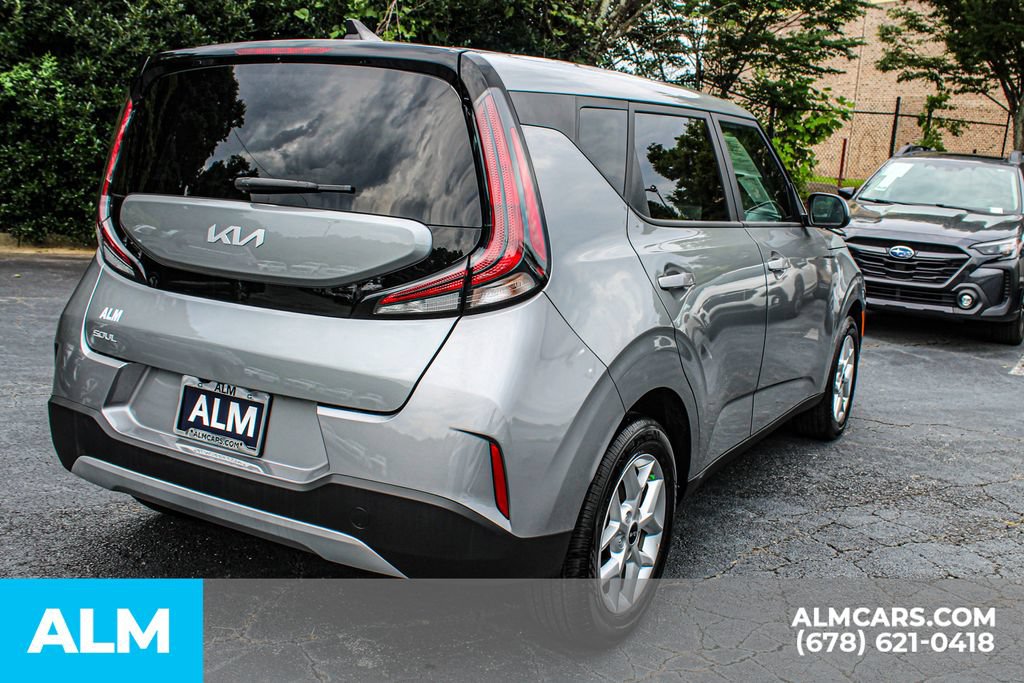 Used 2025 Kia Soul LX w/ LX Technology Package FWD image 6