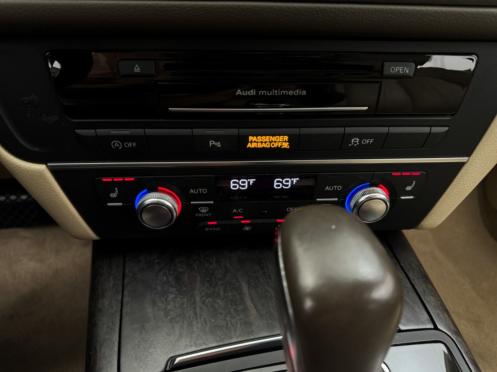 Used 2018 Audi A6 2.0T Premium Plus w/ Premium Plus Package AWD/4WD image 26