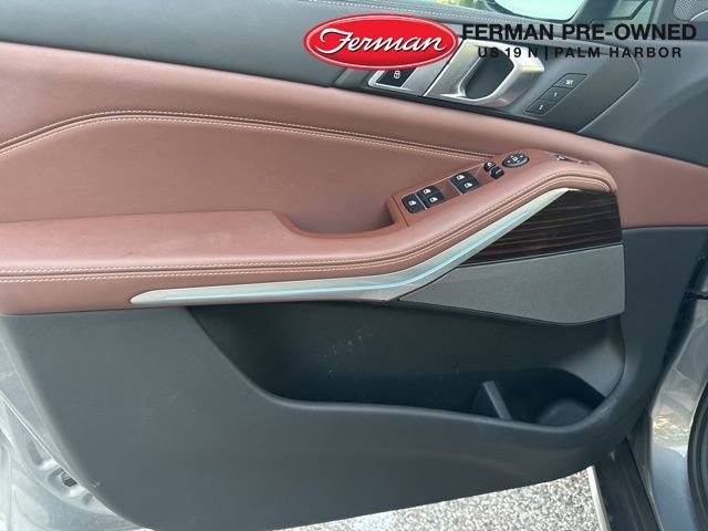 Used 2024 BMW X5 sDrive40i w/ Premium Package image 12