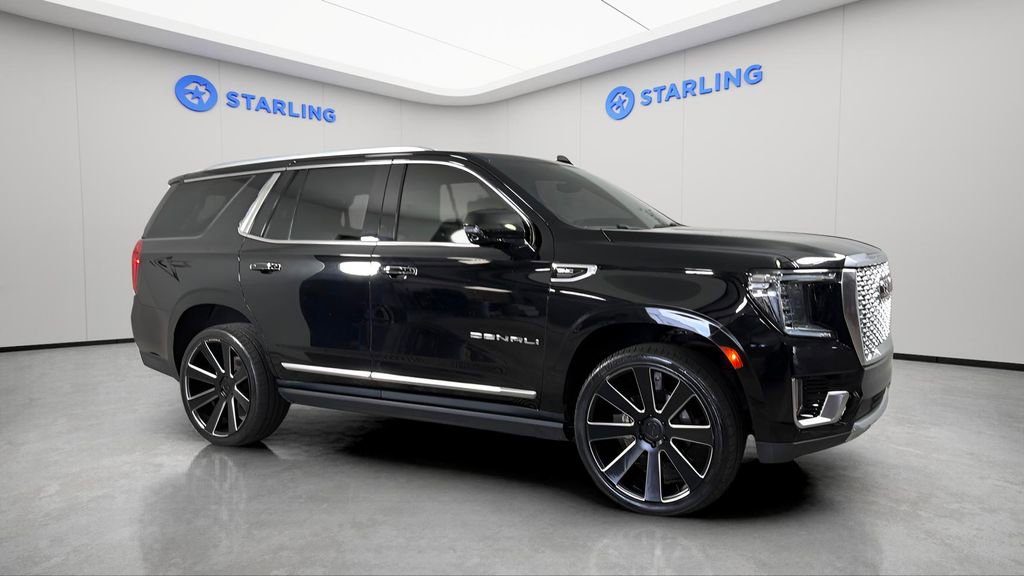 Used 2021 GMC Yukon Denali w/ Denali Premium Package AWD/4WD image 12