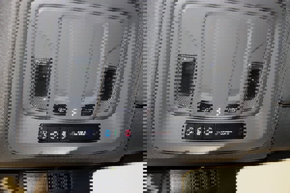 Used 2024 Chevrolet Silverado 2500 LTZ image 48