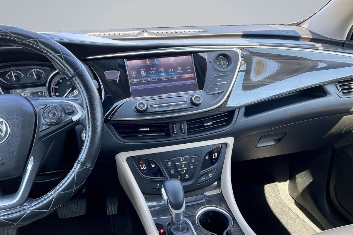 Used 2020 Buick Envision Essence w/ LPO, Cargo Package FWD image 6
