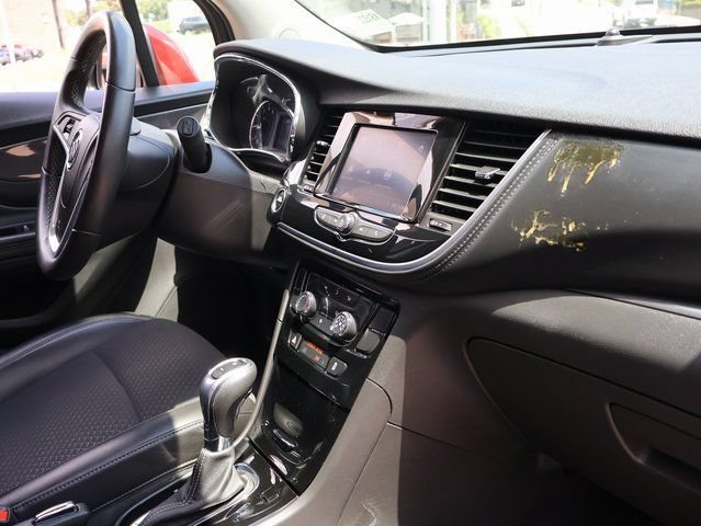 Used 2022 Buick Encore Preferred w/ Safety Package AWD/4WD image 9
